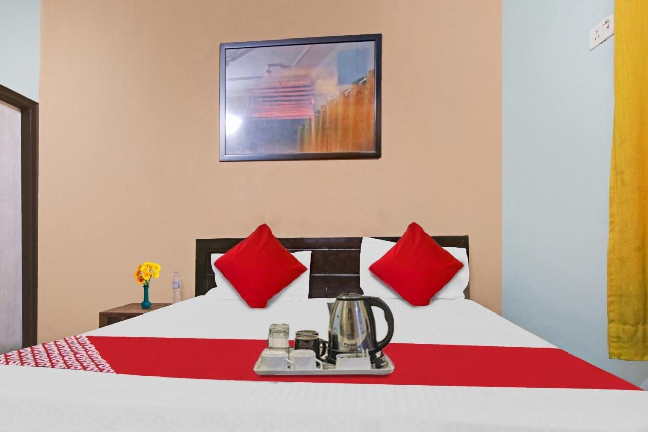 Flagship Hotel Decent Stay Near Pvr Vikaspuri Delhi Új-Delhi Kültér fotó