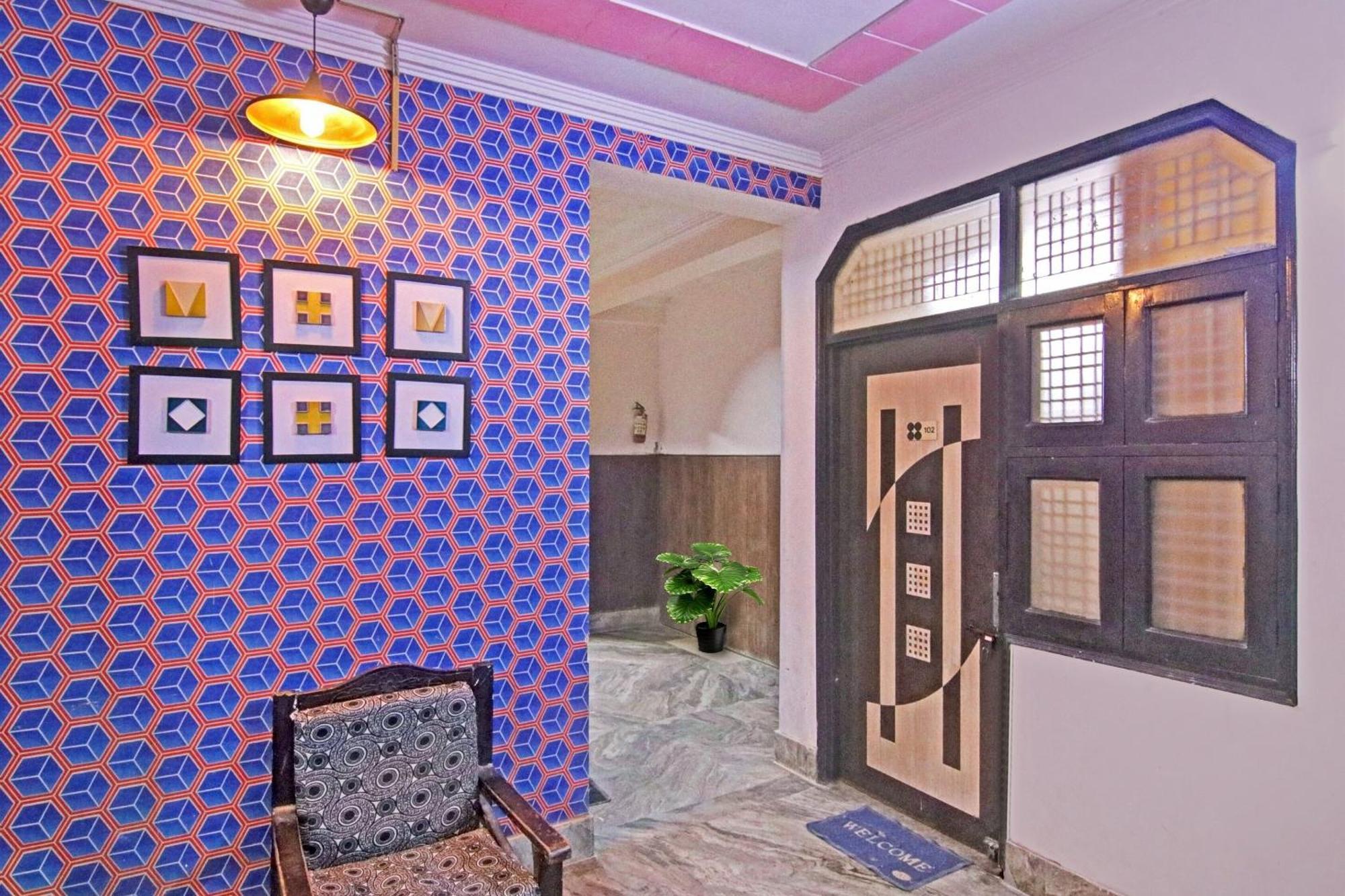 Flagship Hotel Decent Stay Near Pvr Vikaspuri Delhi Új-Delhi Kültér fotó