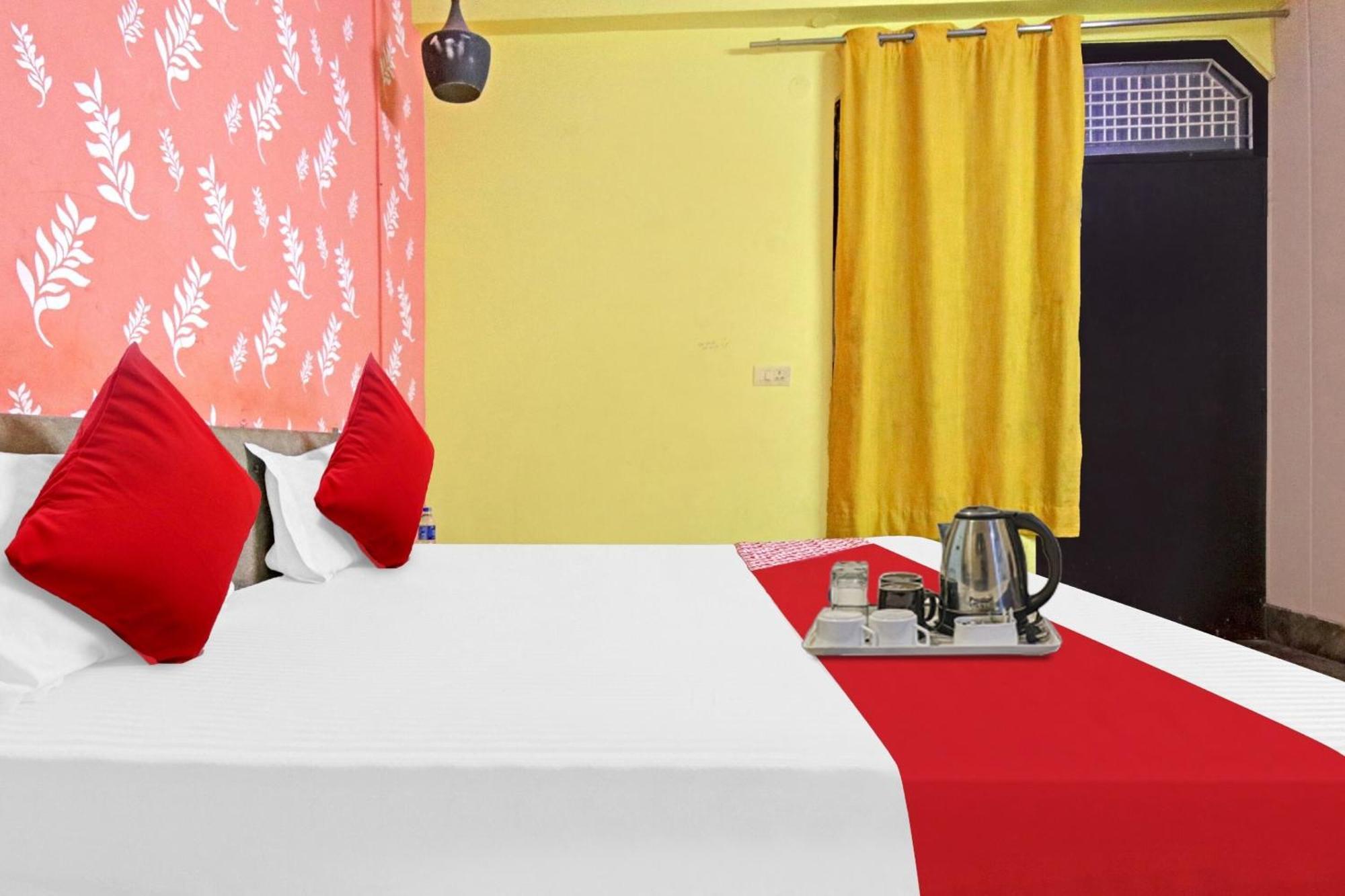 Flagship Hotel Decent Stay Near Pvr Vikaspuri Delhi Új-Delhi Kültér fotó