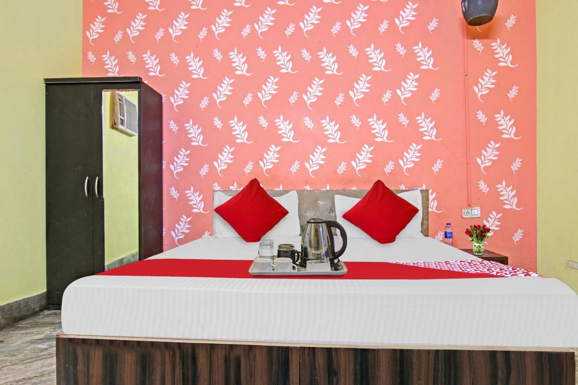 Flagship Hotel Decent Stay Near Pvr Vikaspuri Delhi Új-Delhi Kültér fotó